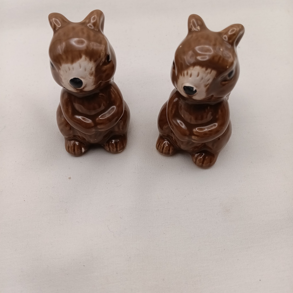 Vintage Brown Ceramic Squirrel Salt And Pepper Shakers. No Markings
